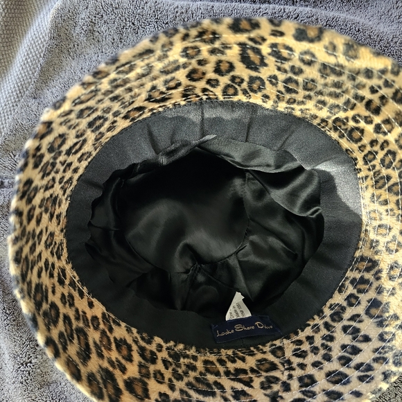 Women's Leopard Bucket Hat with Black Trim - Picture 6 of 7